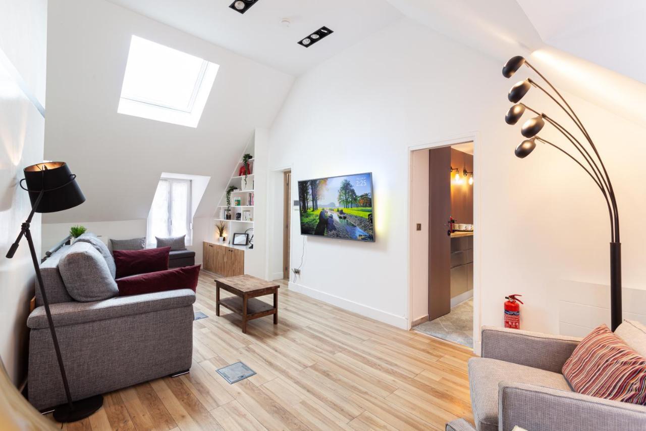 Suite Appart Place Versepuy Шантили Екстериор снимка